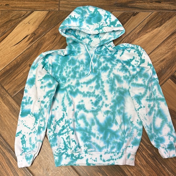 Women’s tye dye hooded sweatshirt - Picture 5 of 7